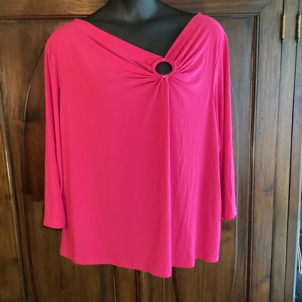 Cato, off center keyhole shirt (26/28W)